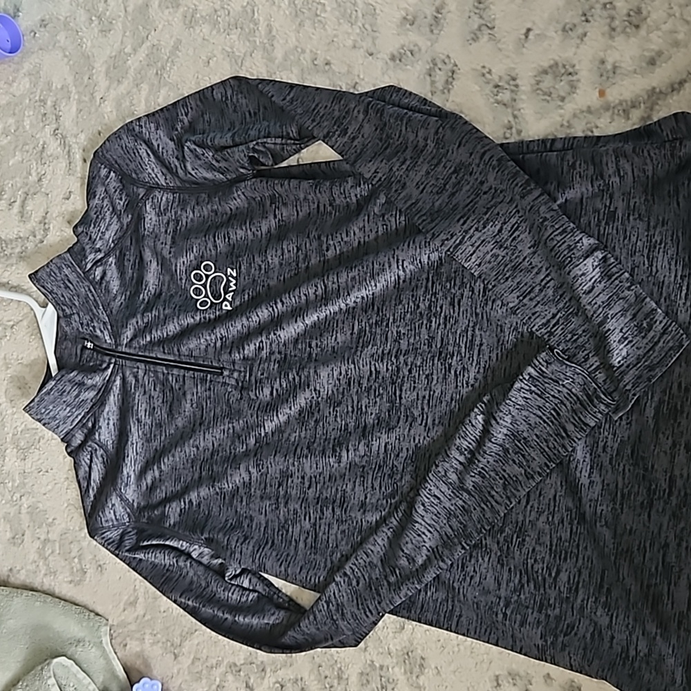 Pawz quarter zip